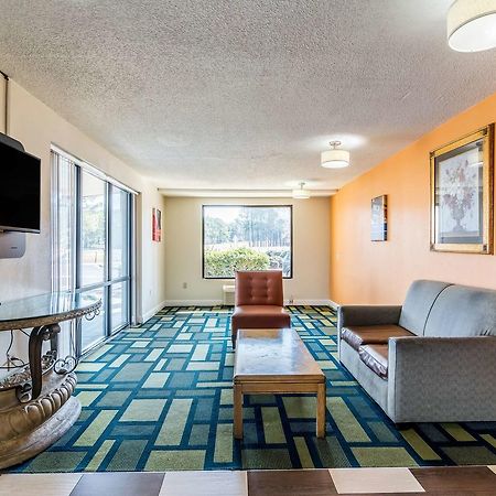 Motel 6-Kenly, Nc מראה חיצוני תמונה