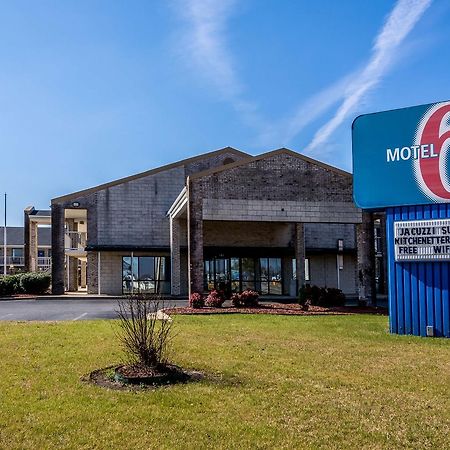 Motel 6-Kenly, Nc מראה חיצוני תמונה