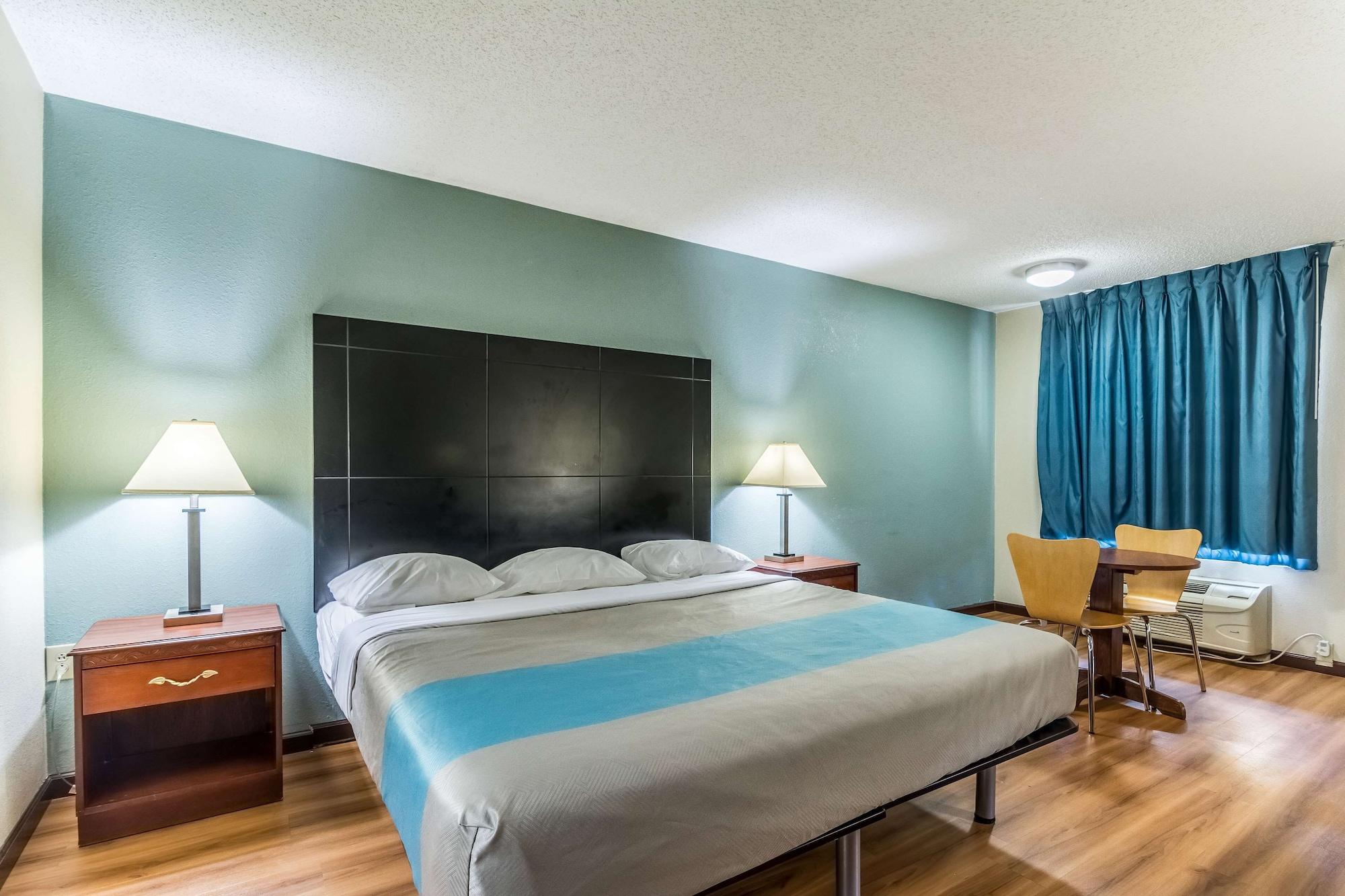 Motel 6-Kenly, Nc מראה חיצוני תמונה