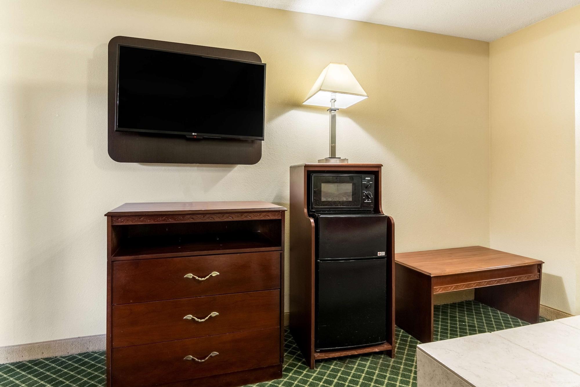 Motel 6-Kenly, Nc מראה חיצוני תמונה