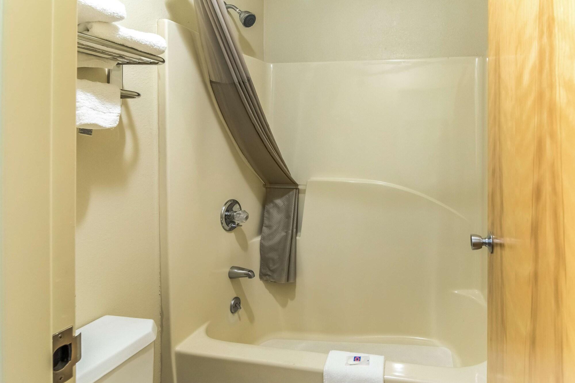 Motel 6-Kenly, Nc מראה חיצוני תמונה