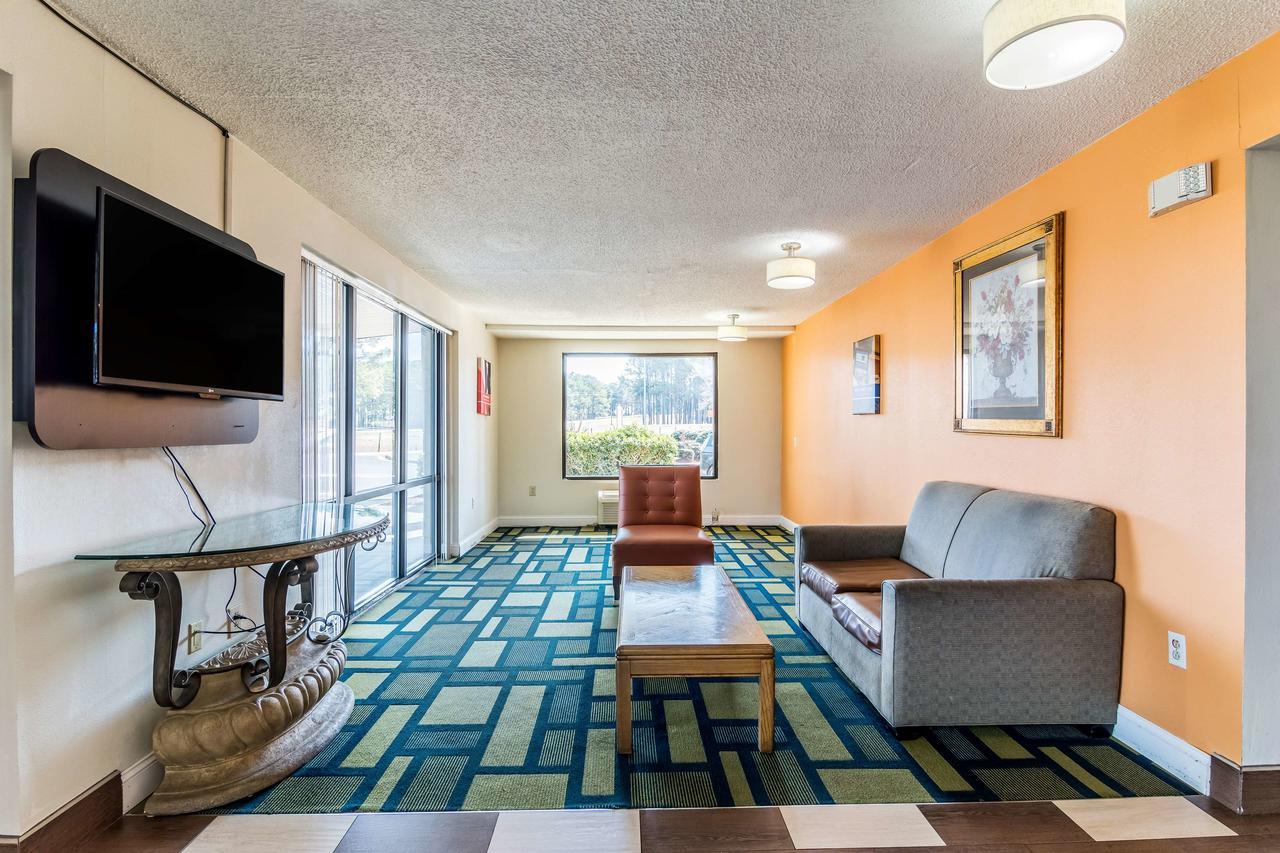 Motel 6-Kenly, Nc מראה חיצוני תמונה