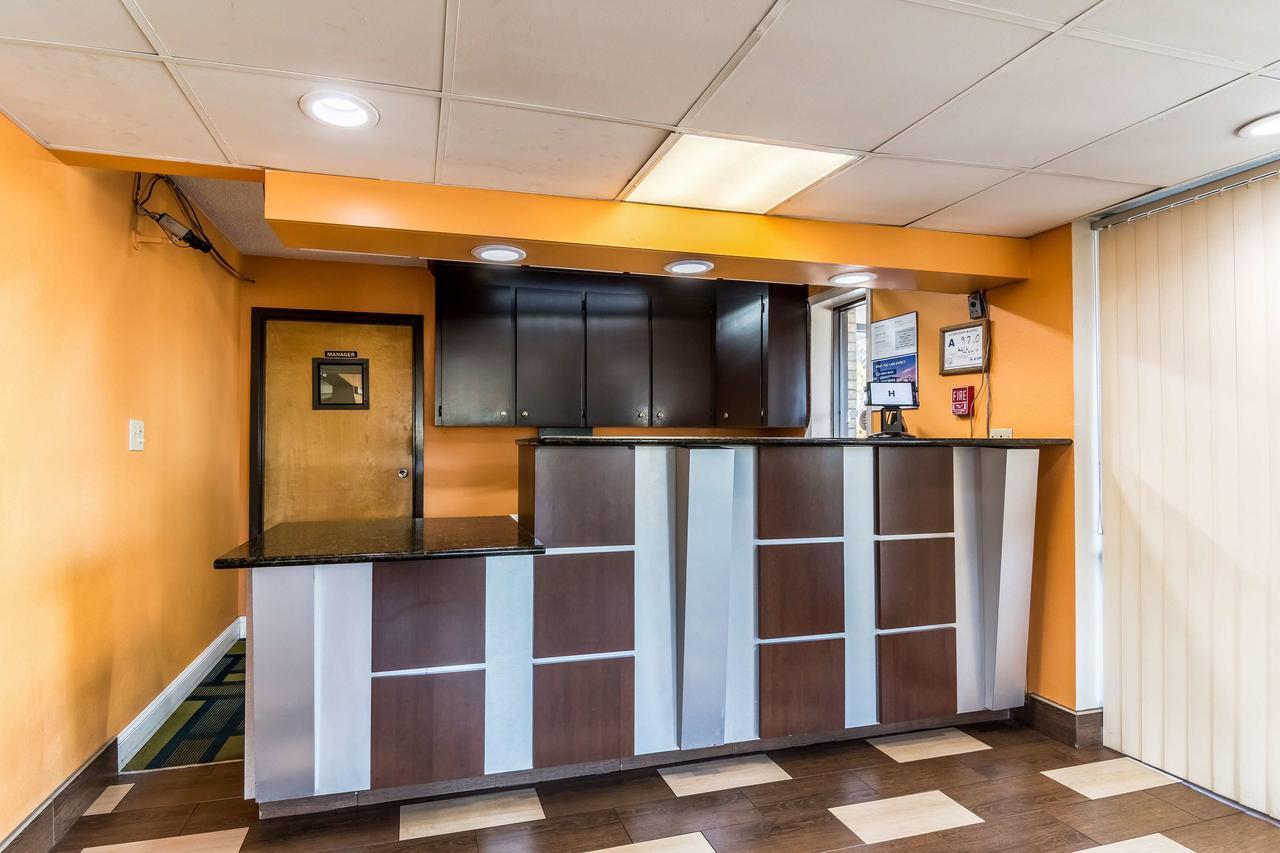 Motel 6-Kenly, Nc מראה חיצוני תמונה
