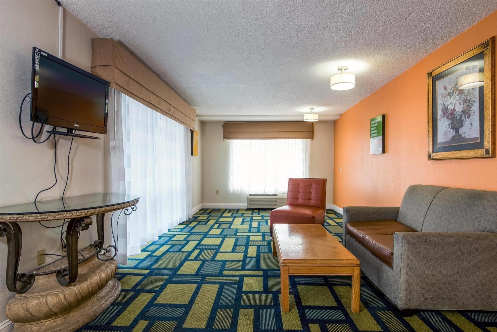 Motel 6-Kenly, Nc מראה חיצוני תמונה