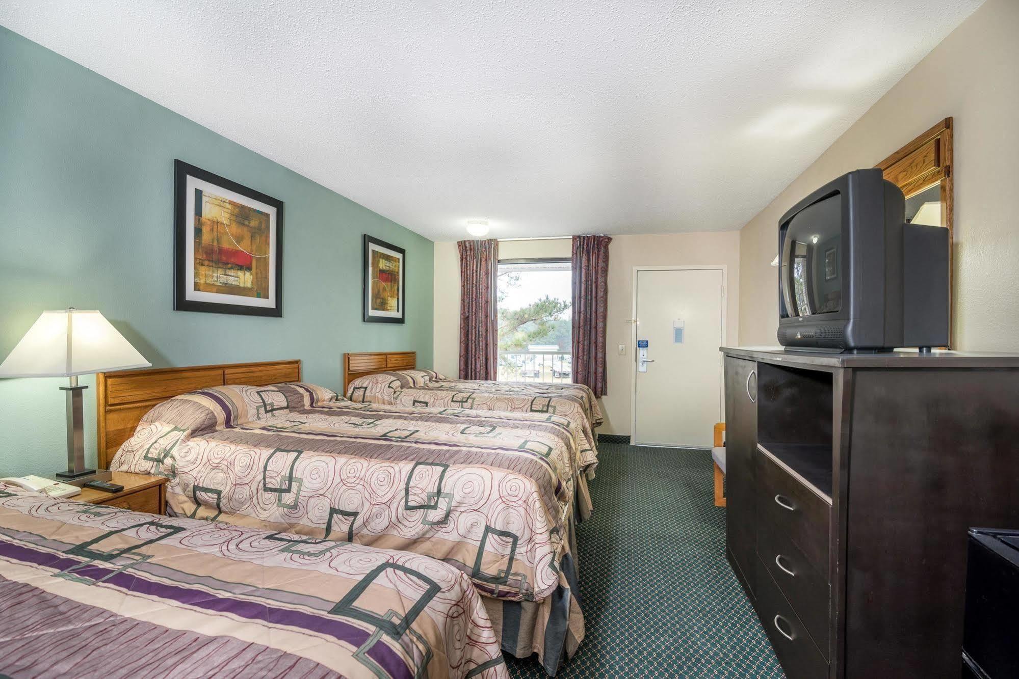 Motel 6-Kenly, Nc מראה חיצוני תמונה