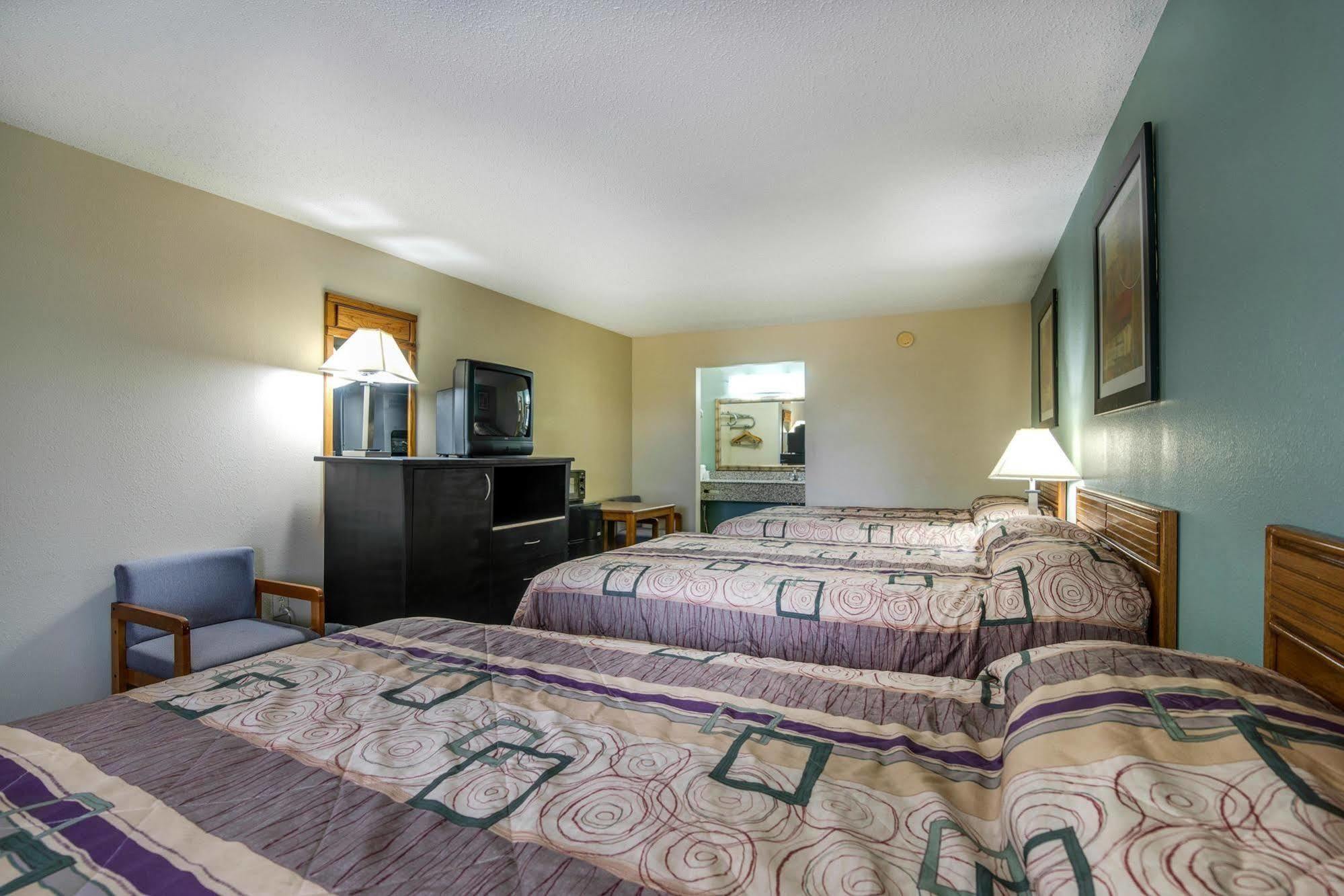 Motel 6-Kenly, Nc מראה חיצוני תמונה